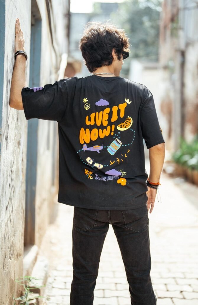 Zostel Live It Now Oversized T-shirt Black
