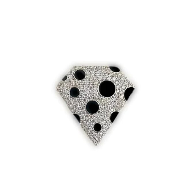 DOTTED DIAMOND PENDANT