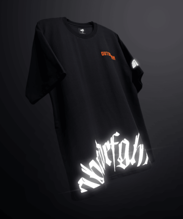 Outbreak Heavyweight T-shirt