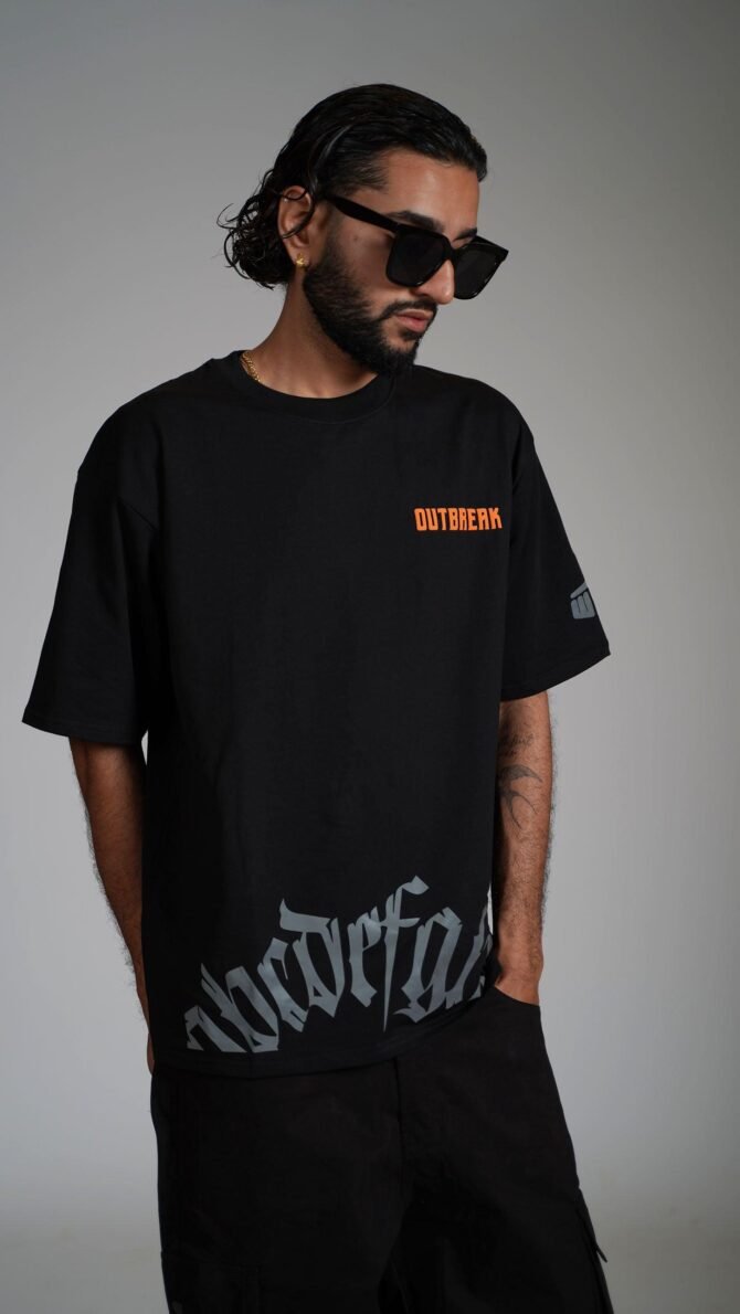 Outbreak Heavyweight T-shirt